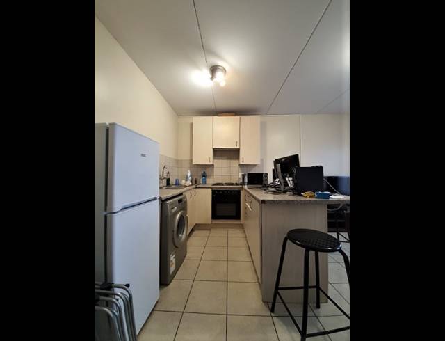 1 BEDROOM APARTMENT BLOCK TO LET IN HALFWAY HOUSE